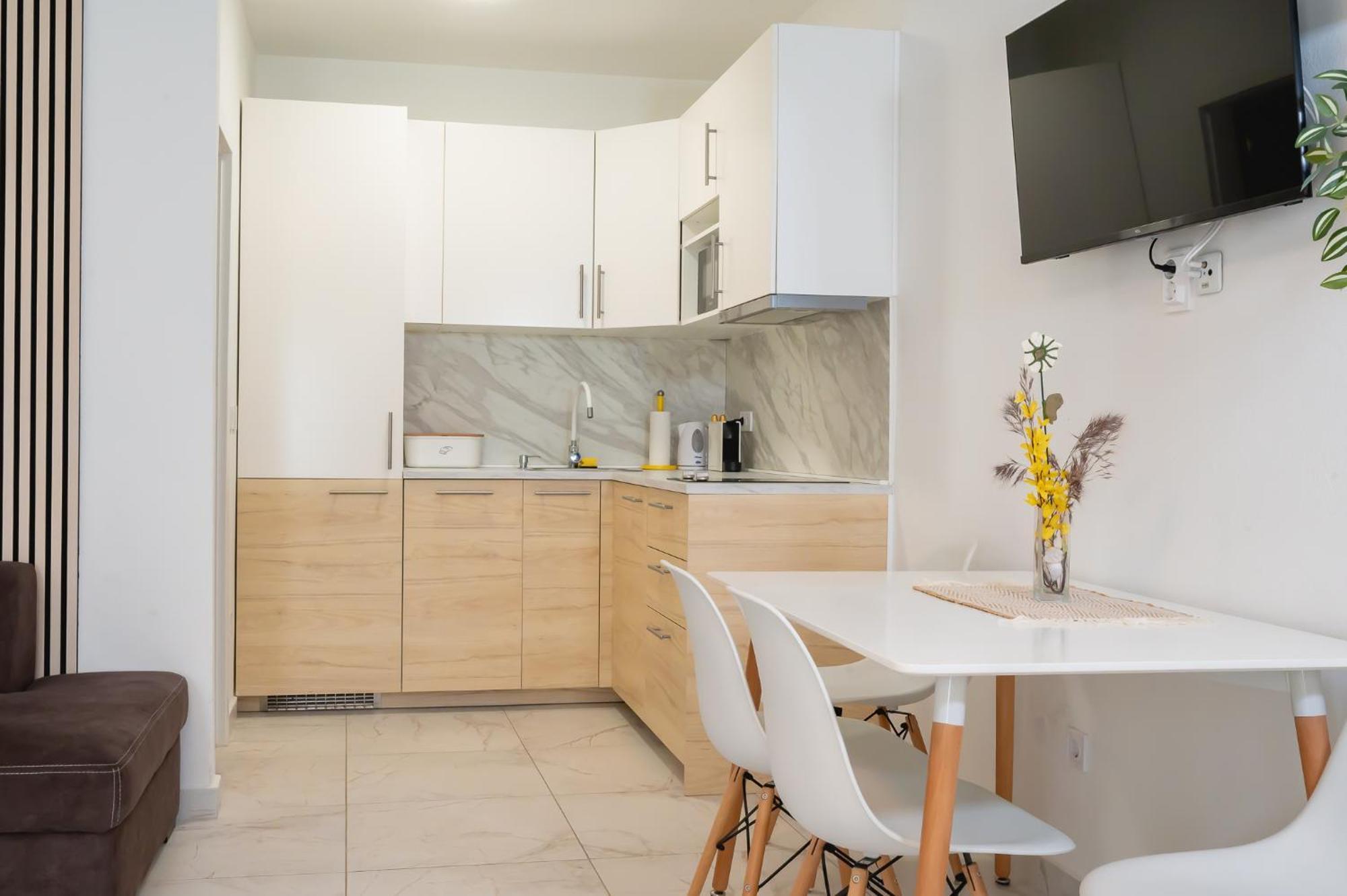 פטרצ'אנה Locus Apartments מראה חיצוני תמונה